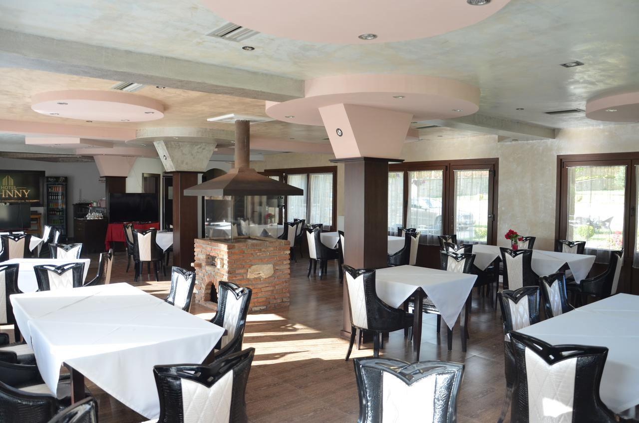 Johnny Hotel Kamenice Екстериор снимка