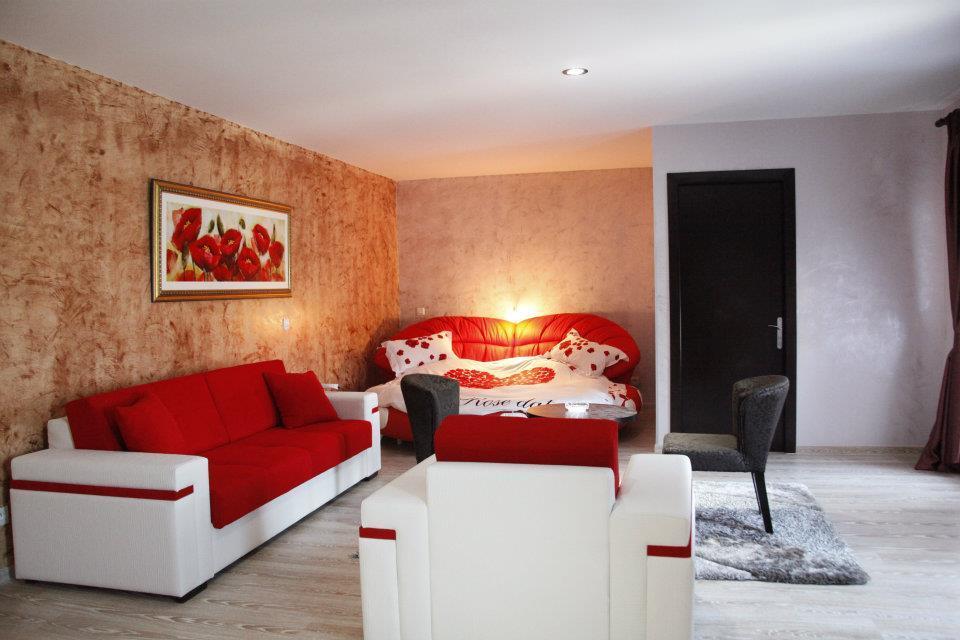 Johnny Hotel Kamenice Екстериор снимка