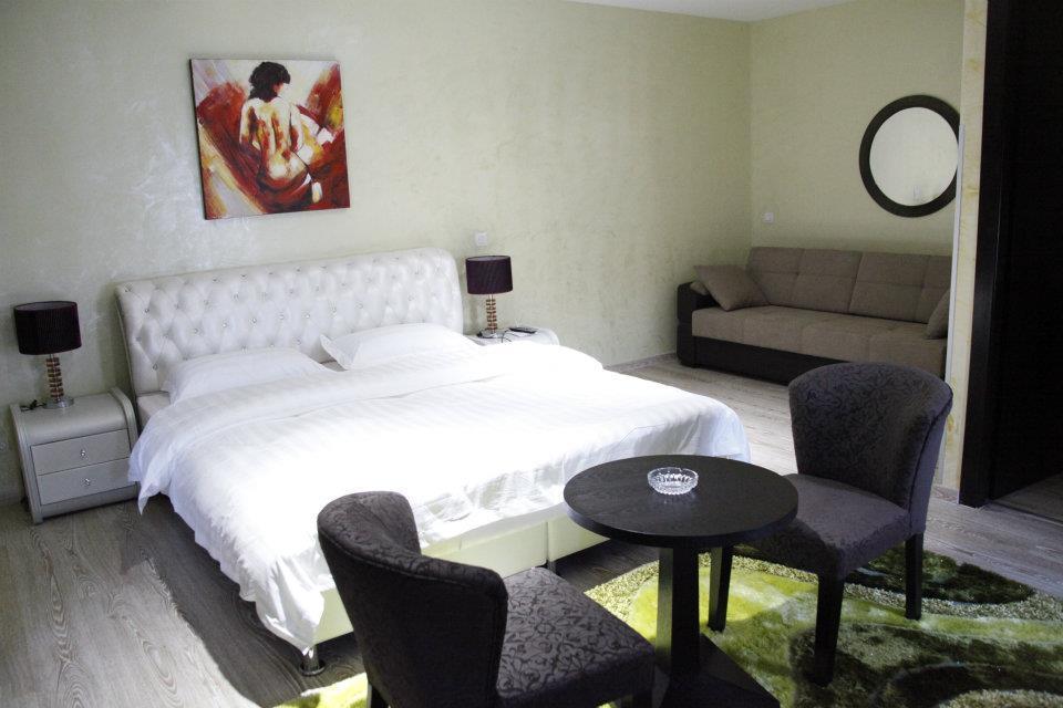 Johnny Hotel Kamenice Екстериор снимка